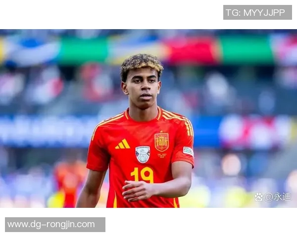 小小足球天才崭露头角 男童足球明星挑战未来赛场梦想