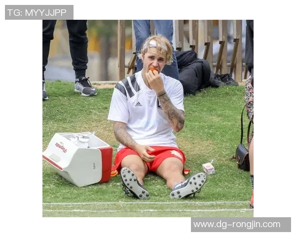 梳辫发型足球明星盘点 谁是球场上的辫子王子